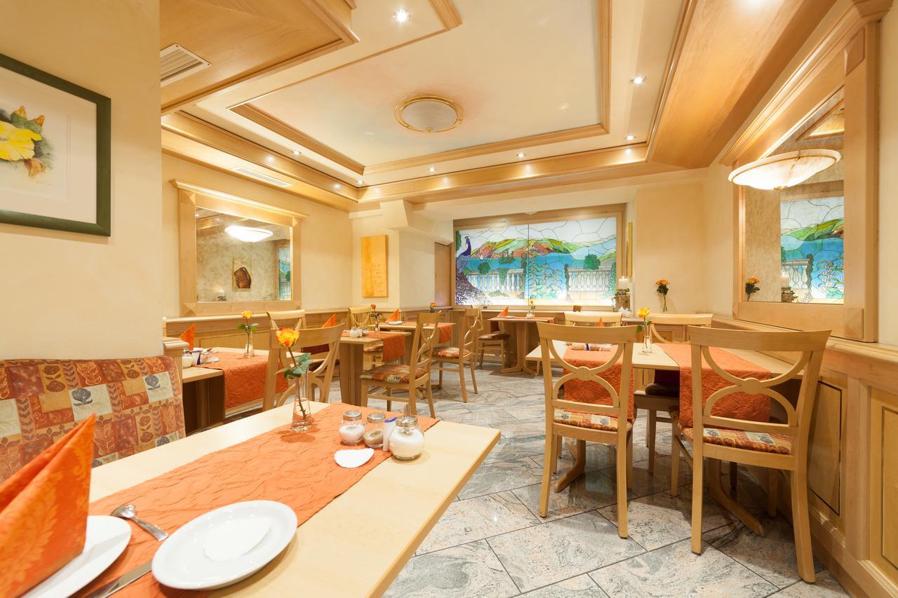 City-Hotel Garni نوي أولم المظهر الخارجي الصورة