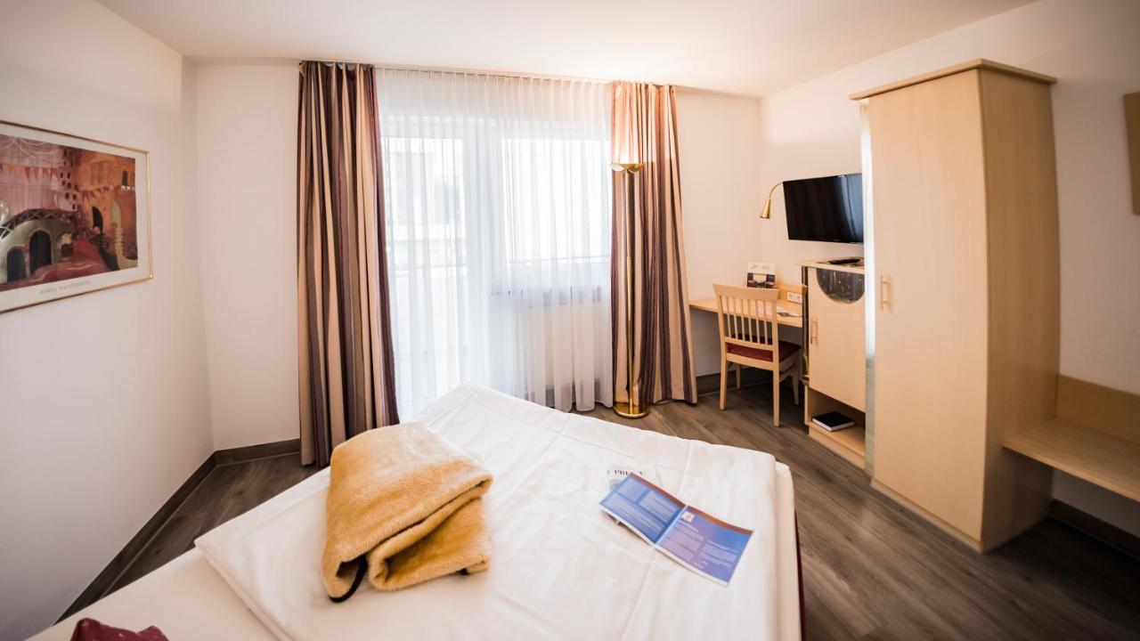 City-Hotel Garni نوي أولم المظهر الخارجي الصورة
